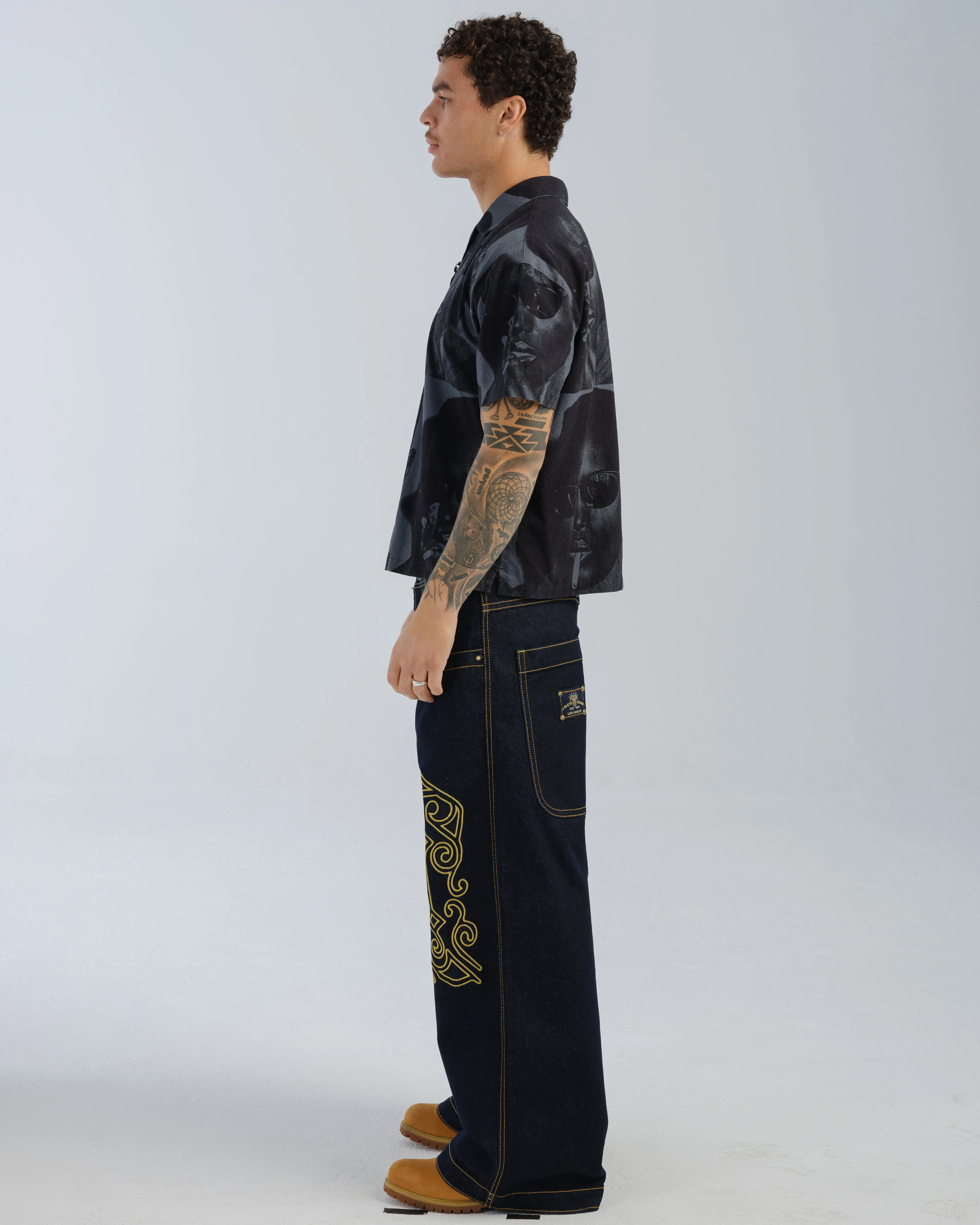 1101 Royal Twin. 26. Dark Indigo.