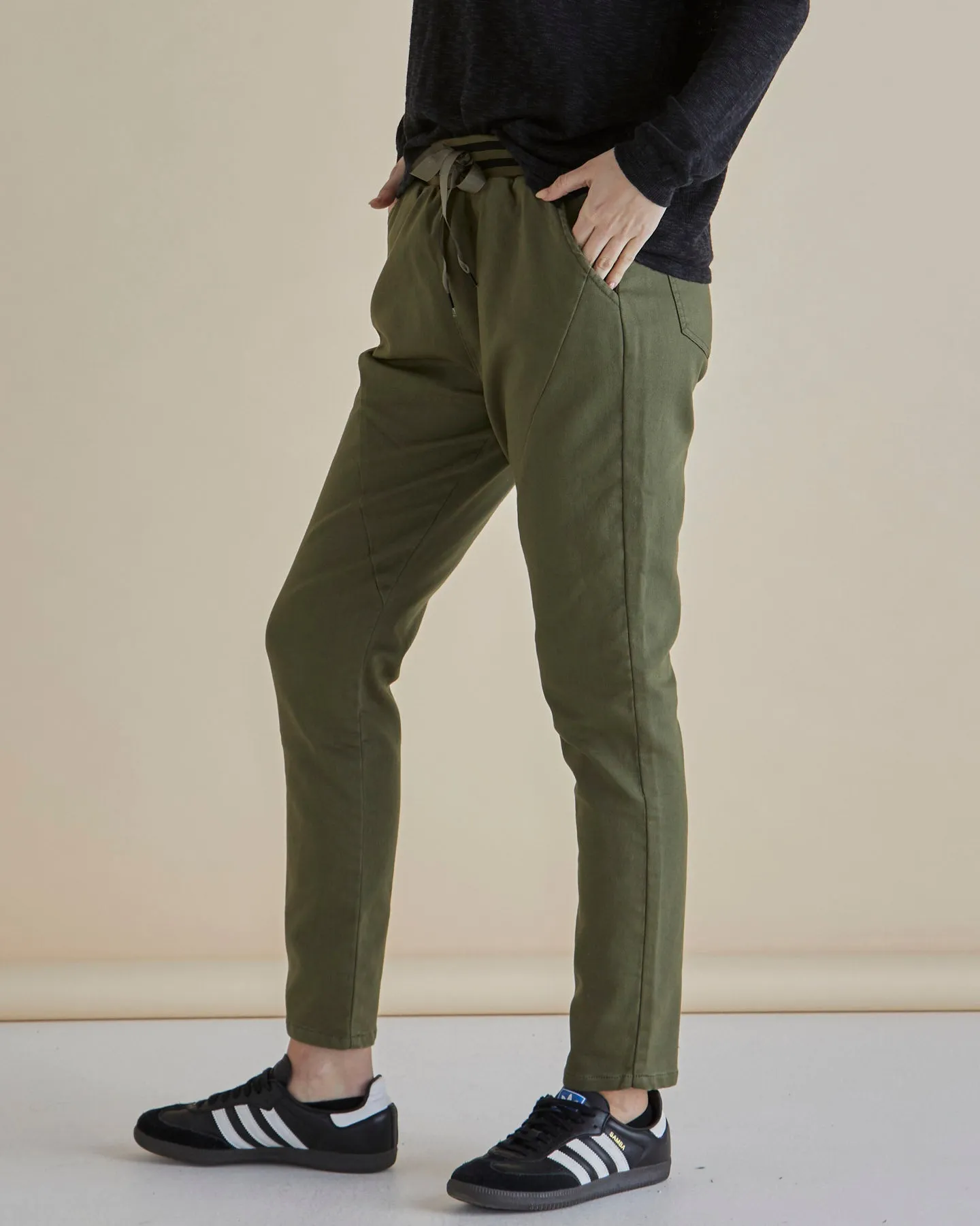 Betty Basics Dakota Jean Khaki