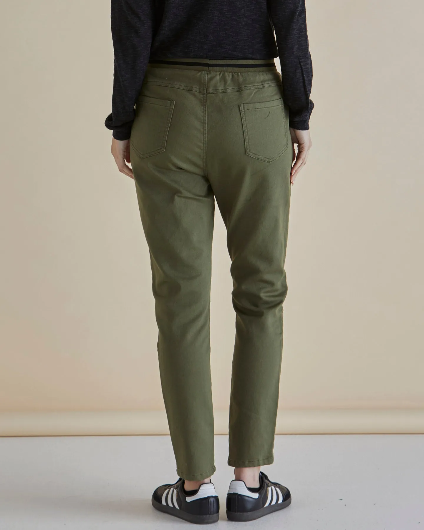 Betty Basics Dakota Jean Khaki