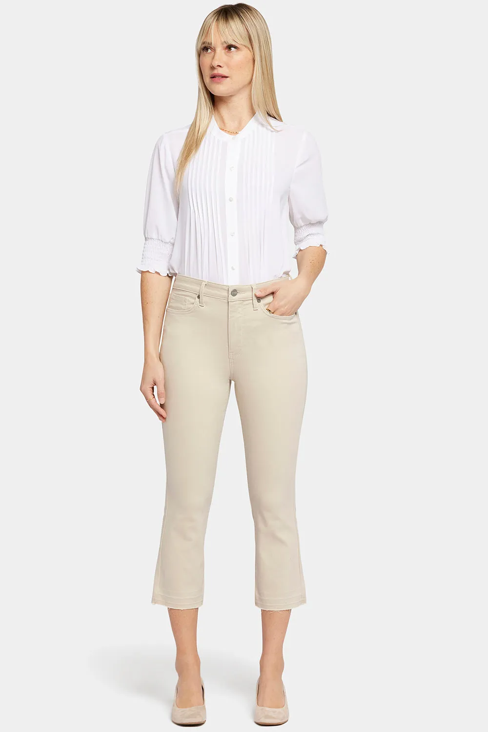 Chloe Capri Jeans In Petite - Feather