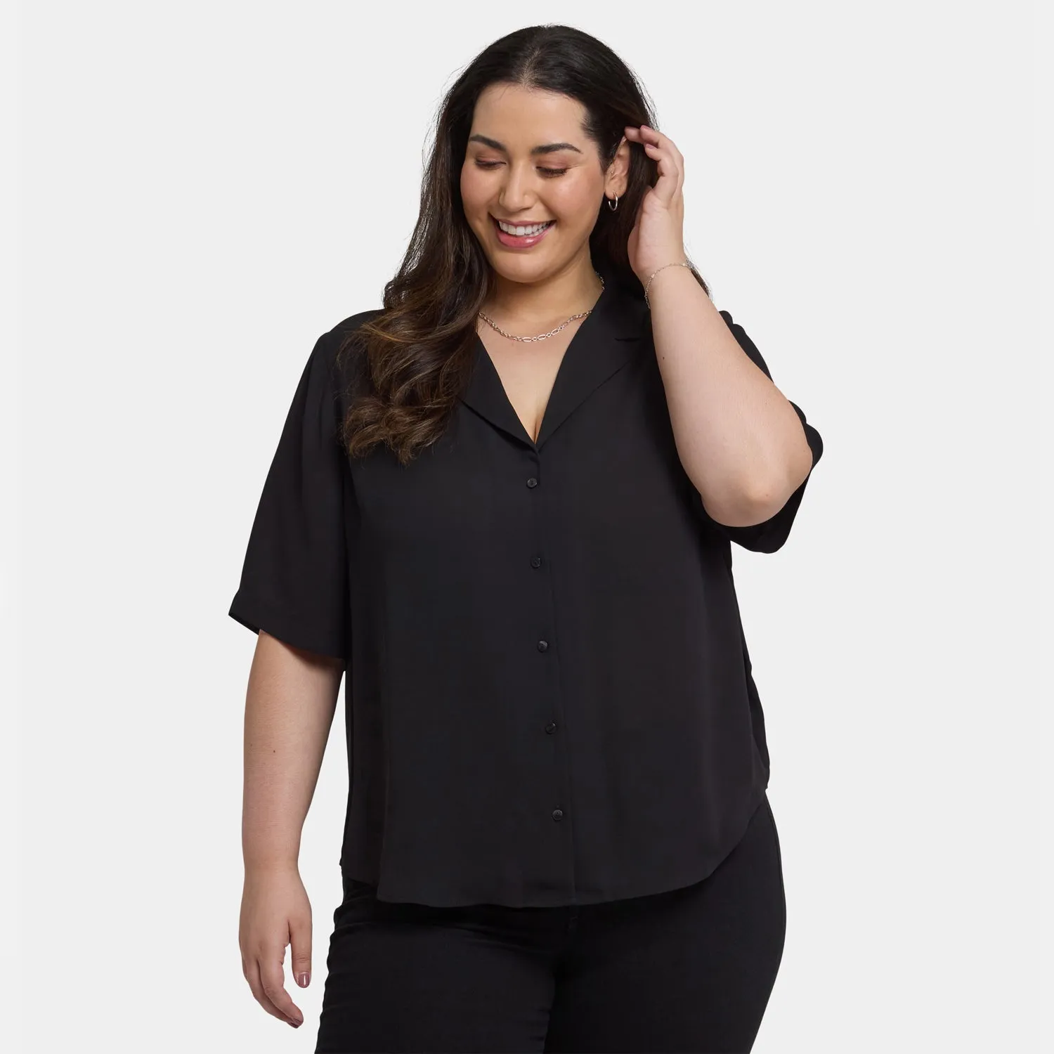 Gabrielle Short Sleeved Blouse In Plus Size - Black