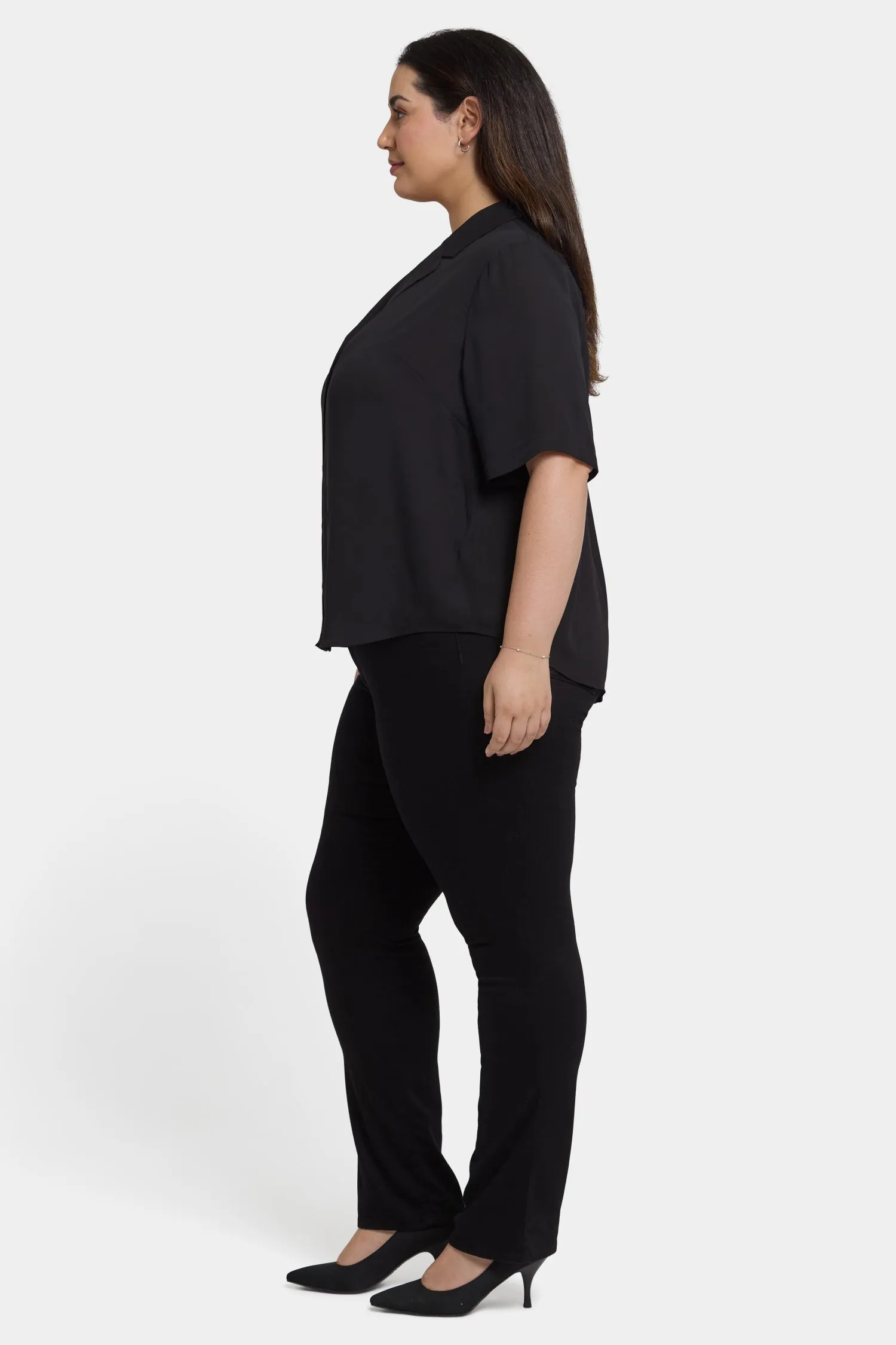 Gabrielle Short Sleeved Blouse In Plus Size - Black