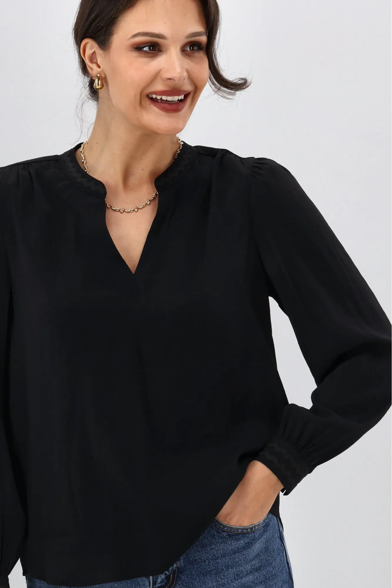 Gloss the Label Aimee Ric Rac Top Black