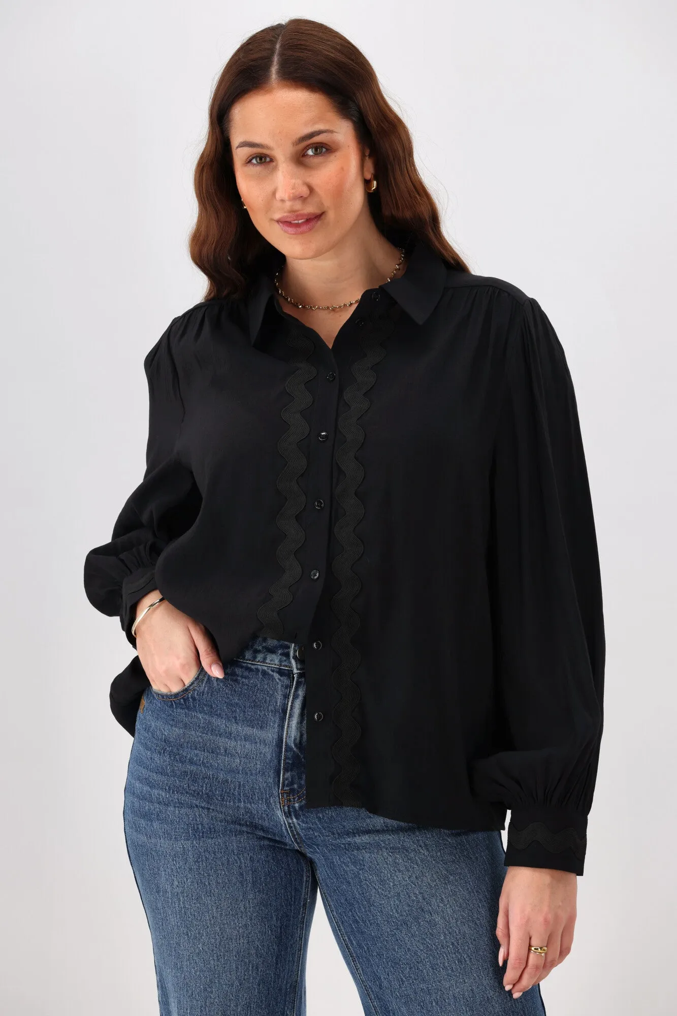Gloss the Label Kelleigh Ric Rac Lace Shirt Black
