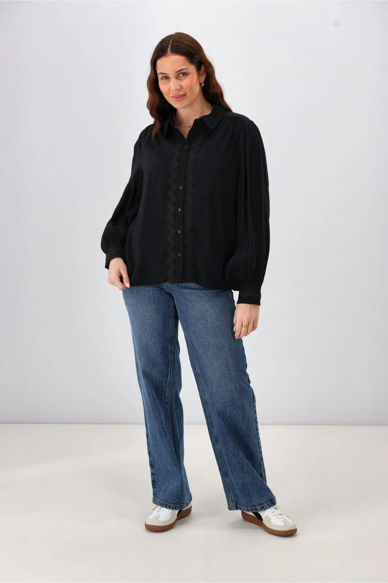 Gloss the Label Kelleigh Ric Rac Lace Shirt Black