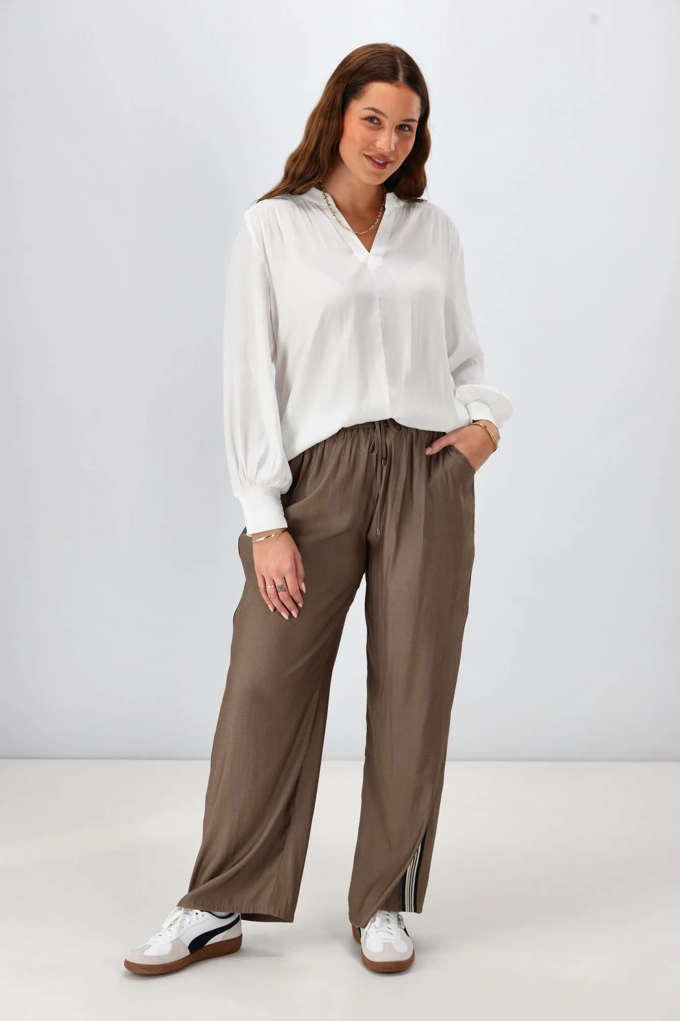 Gloss the Label Taylor Side Taped Wide Leg Pants Espresso