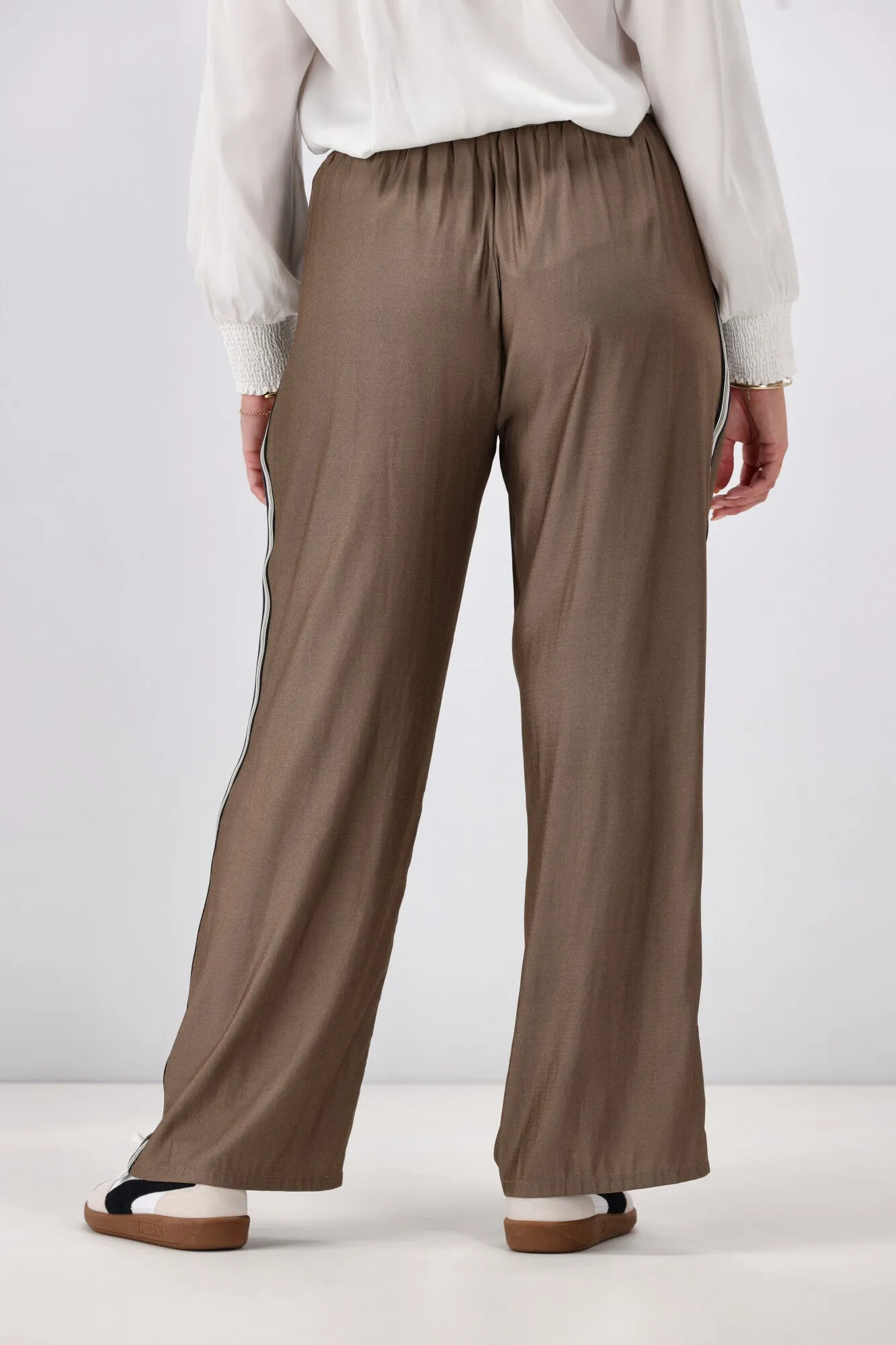 Gloss the Label Taylor Side Taped Wide Leg Pants Espresso