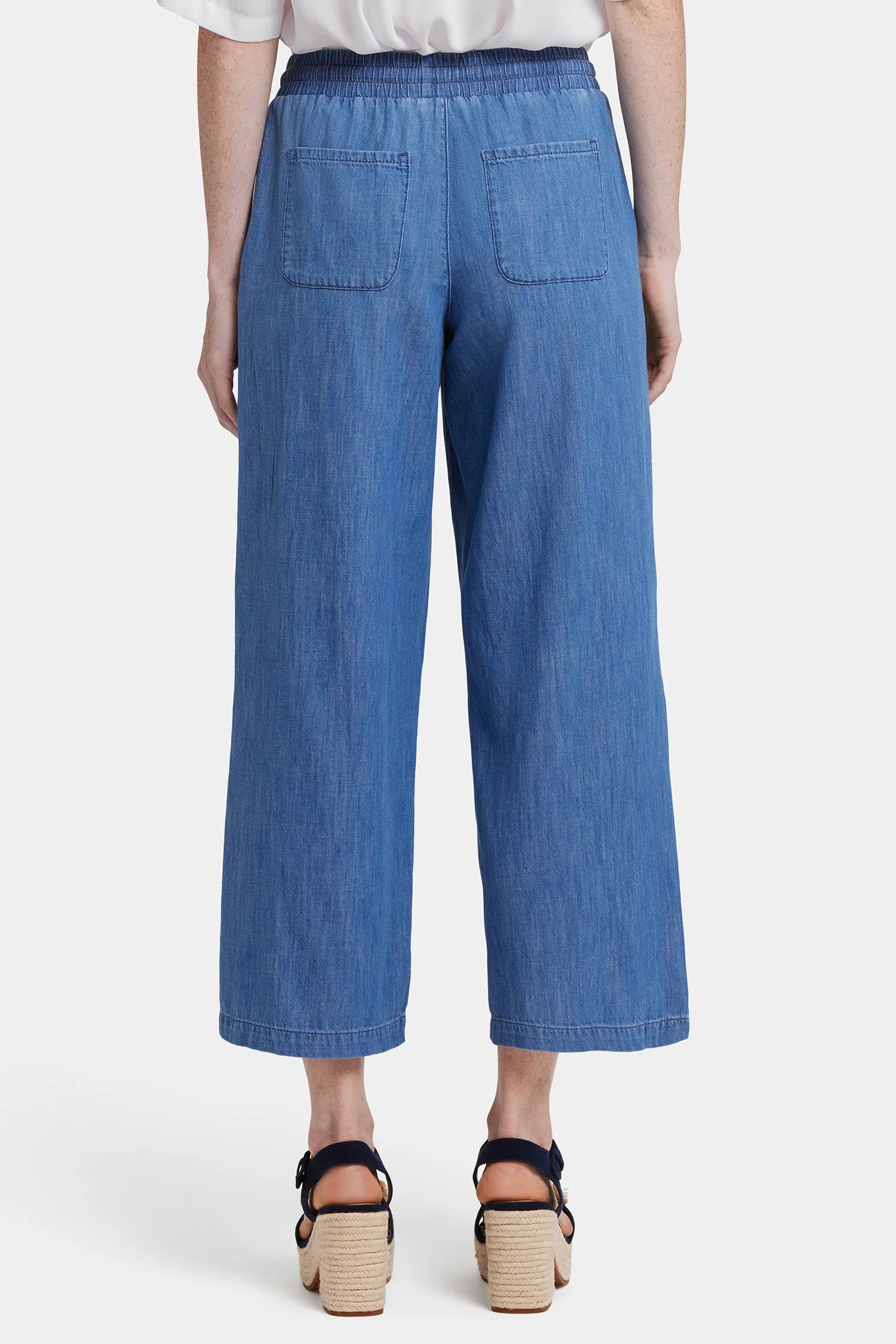 Jayne Pull-On Wide Leg Ankle Pants In Petite - Everly