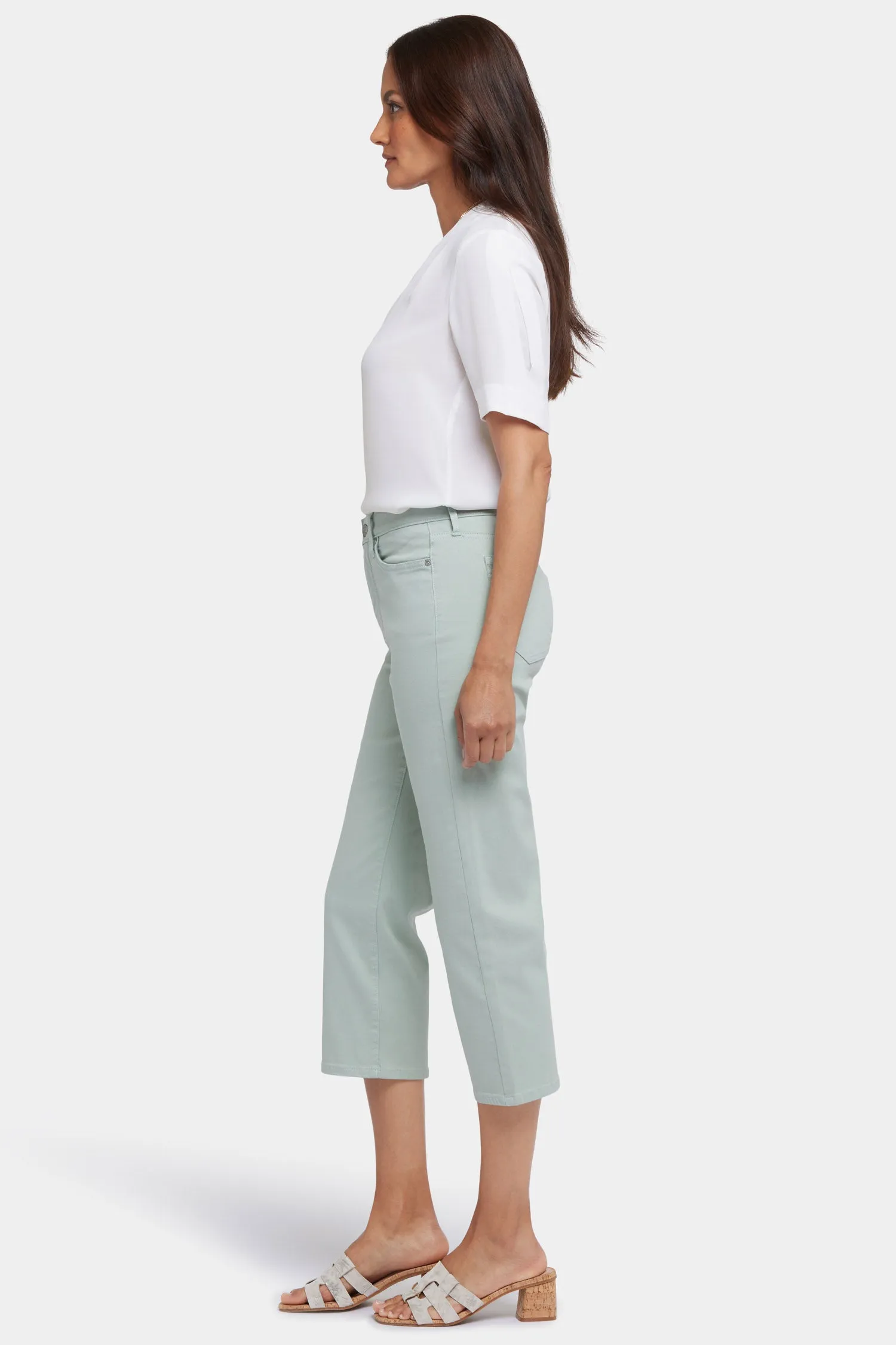 Joni Relaxed Capri Jeans - Tomatillo