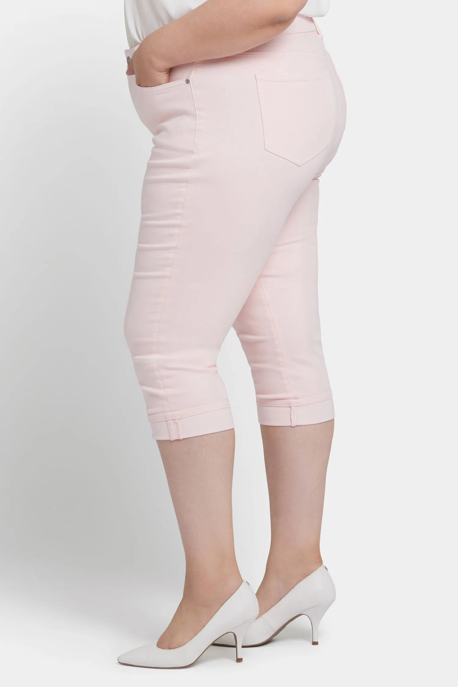 Marilyn Straight Crop Jeans In Plus Size - Crystal Pink