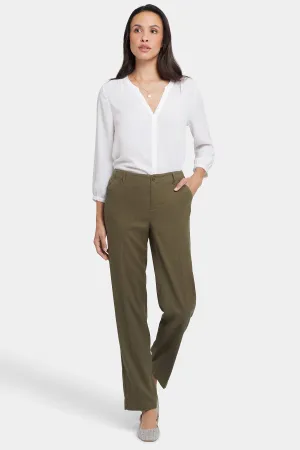 Marilyn Straight Pants In Petite - Bay Leaf