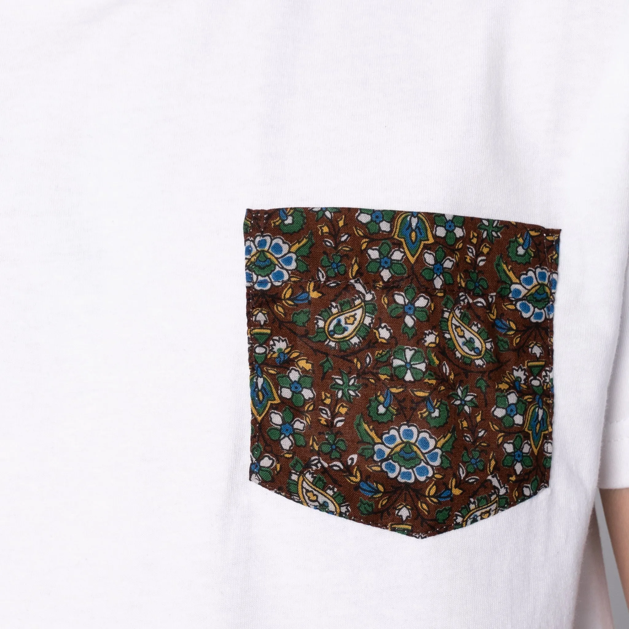 Pocket Tee - White   Bandana Cloth - Brown