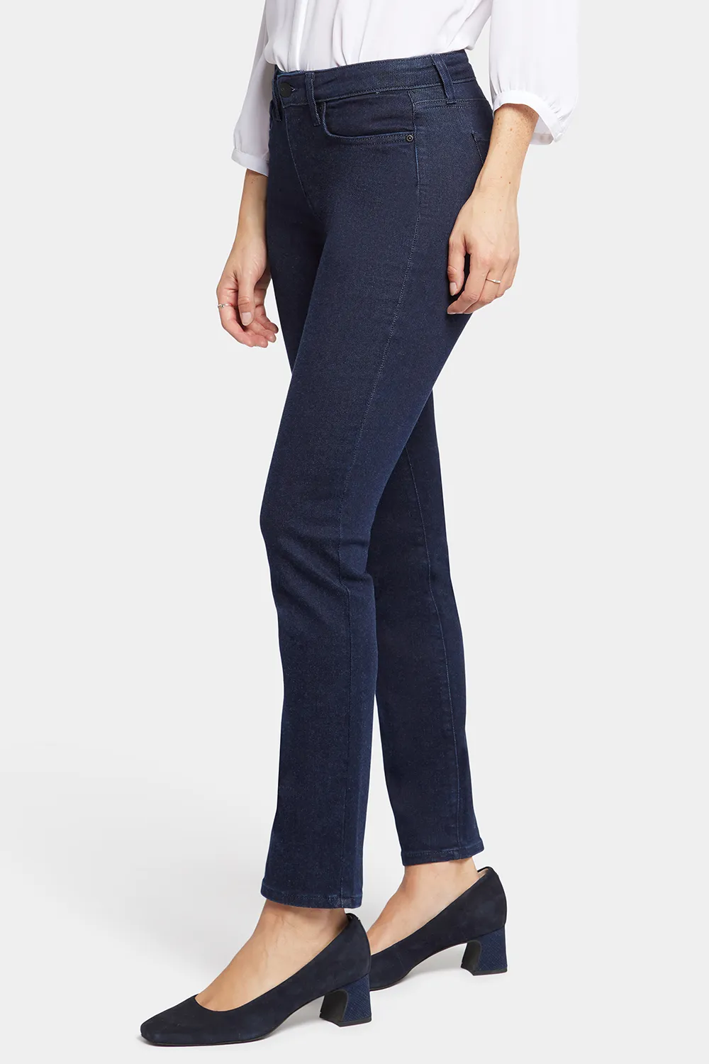 Sheri Slim Jeans In Petite - Rinse