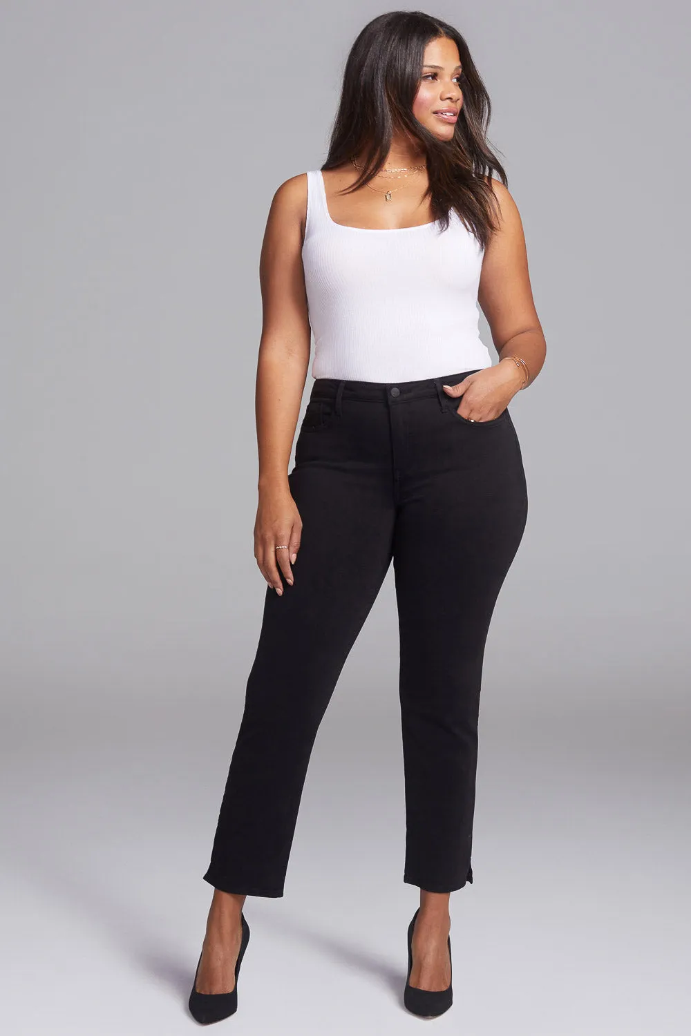 Slim Straight Ankle Jeans In Short Inseam - Black