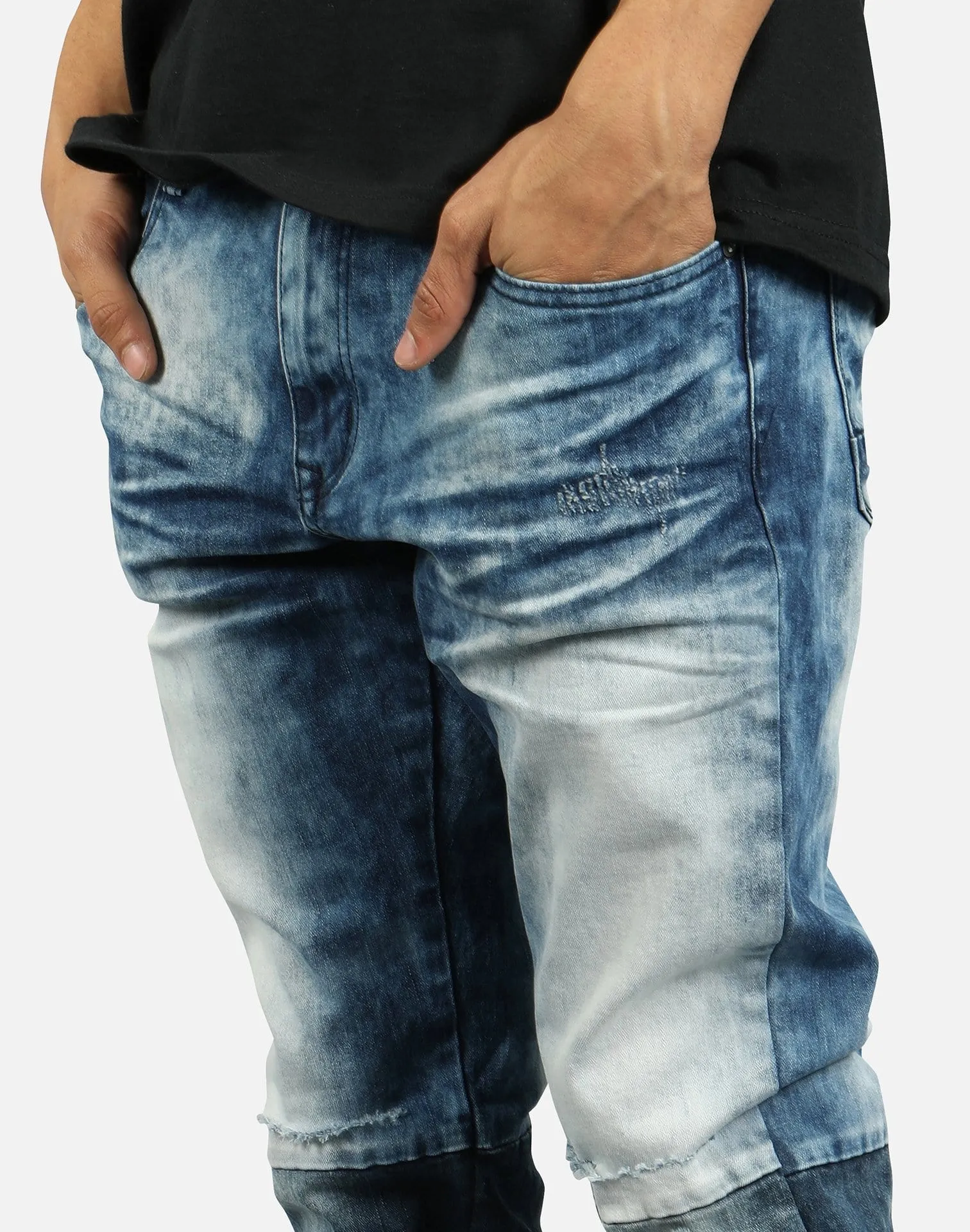 Smoke Rise DISTRESSED KNEE JEANS
