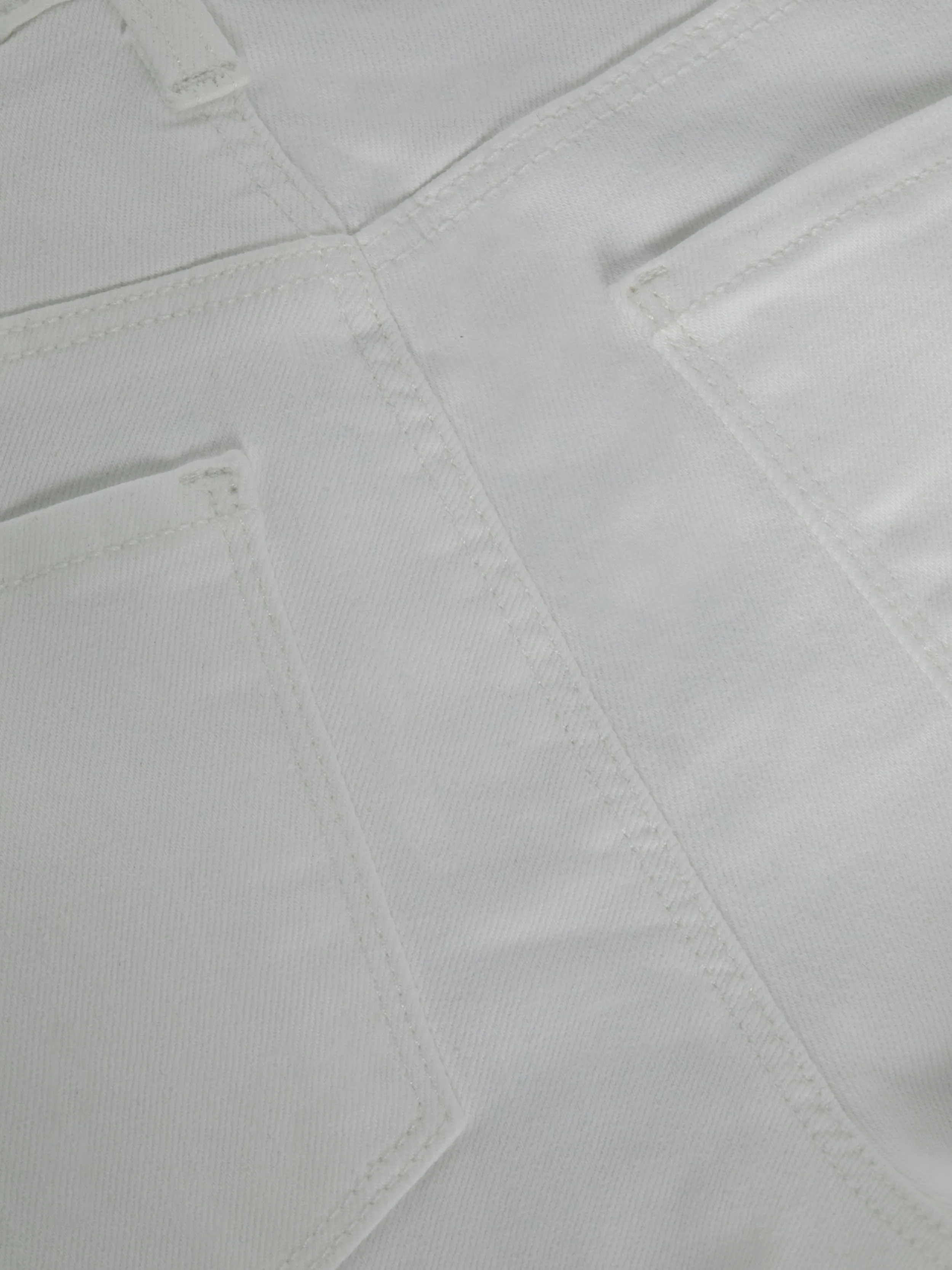 Sneeki Low-Rise Straight-Leg Jean