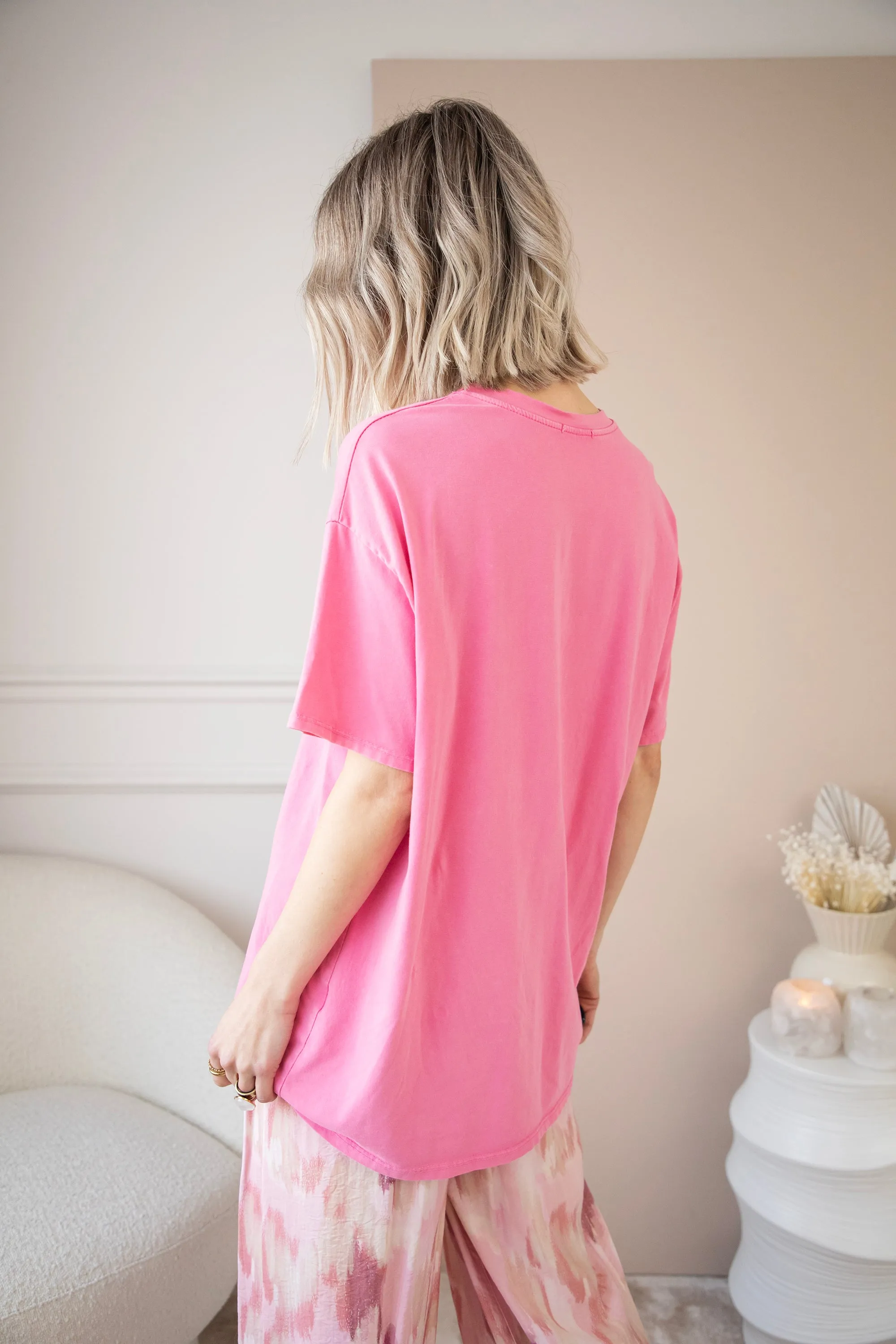 The Base Fuchsia - T-Shirt