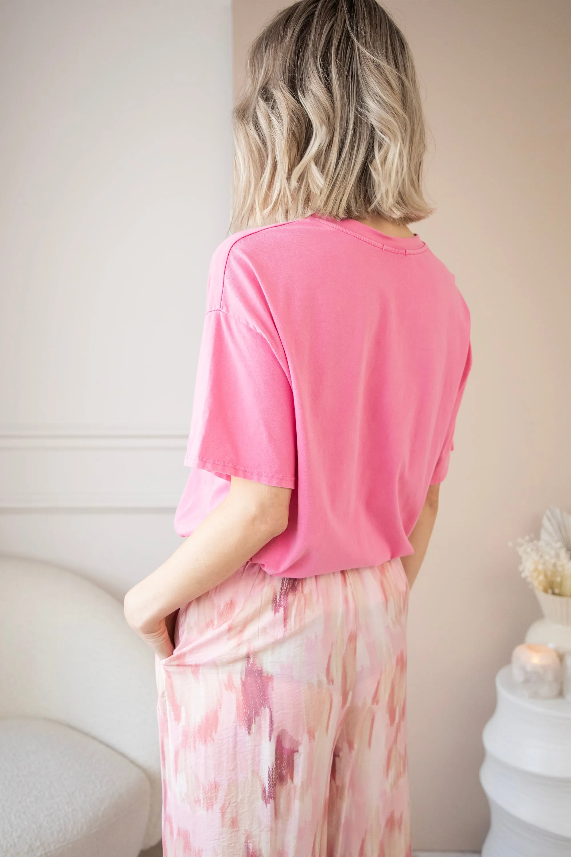 The Base Fuchsia - T-Shirt