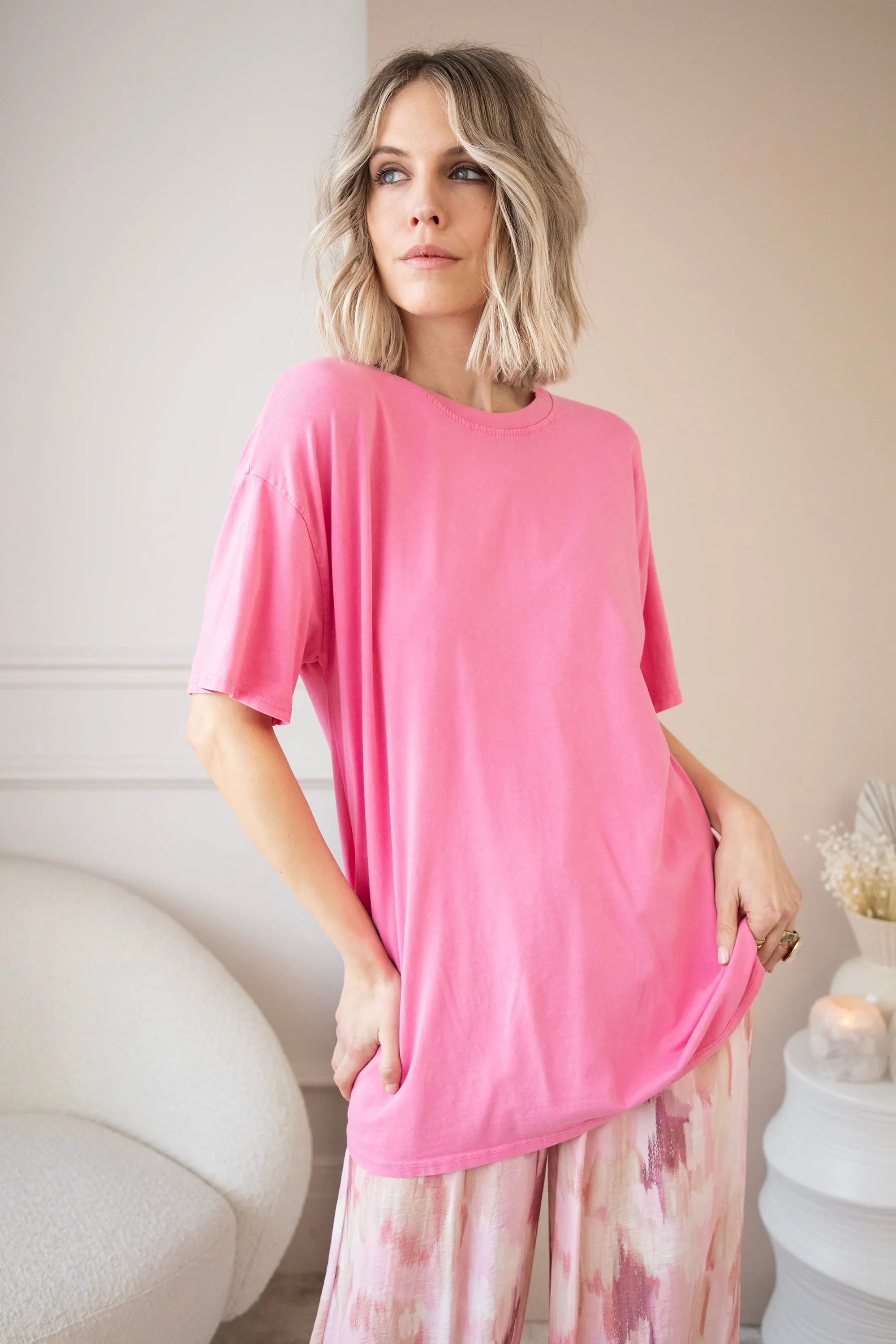 The Base Fuchsia - T-Shirt