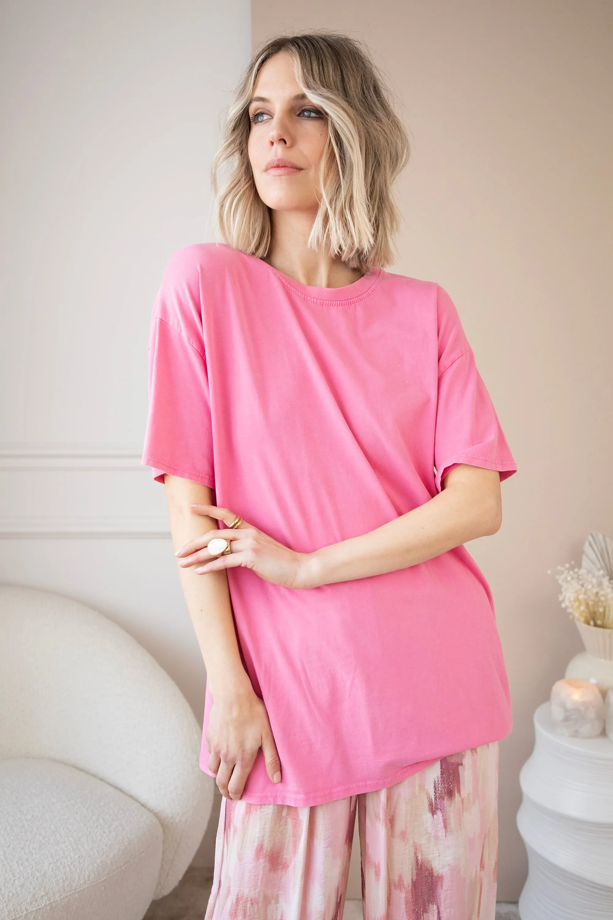 The Base Fuchsia - T-Shirt