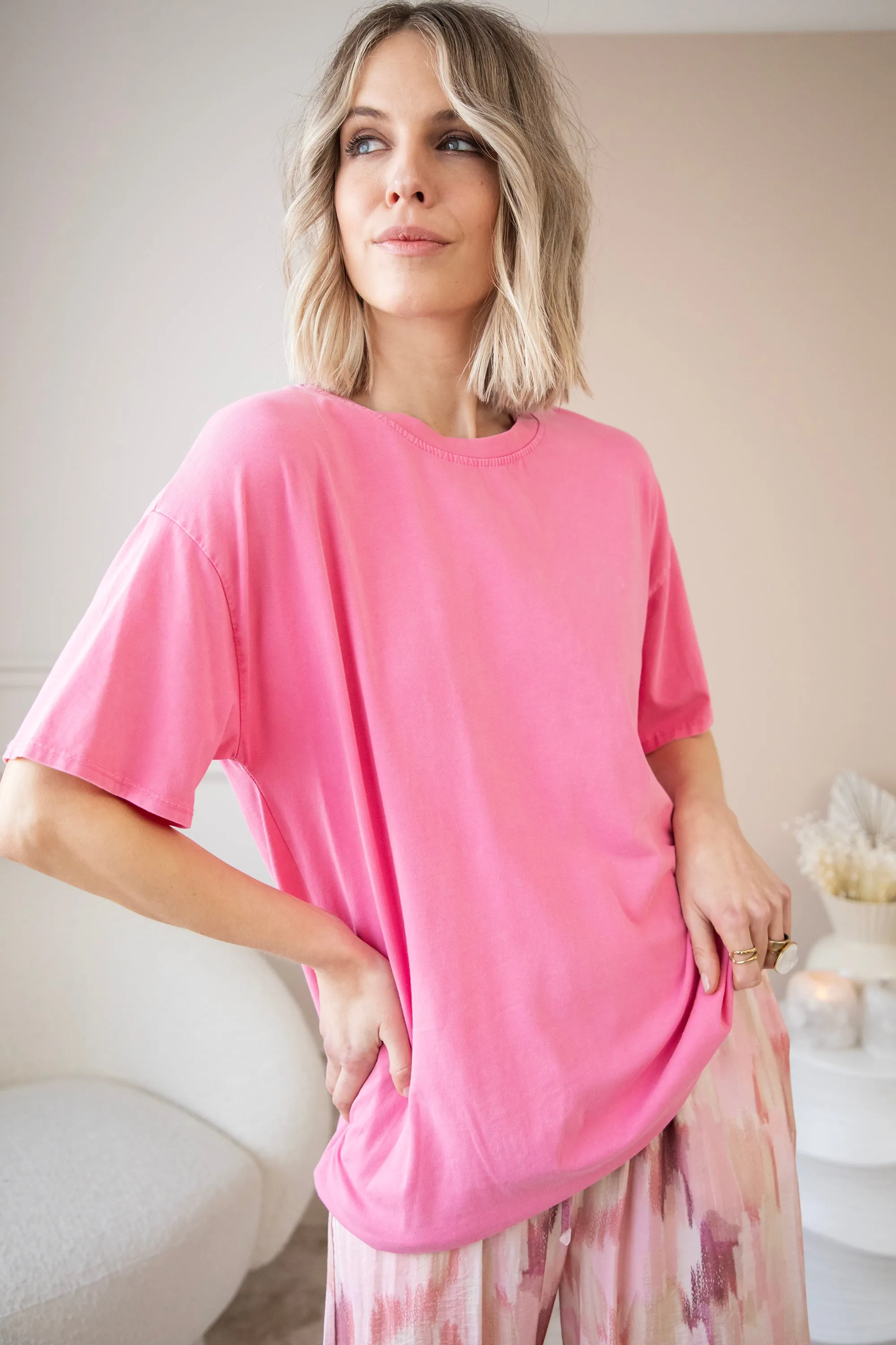 The Base Fuchsia - T-Shirt