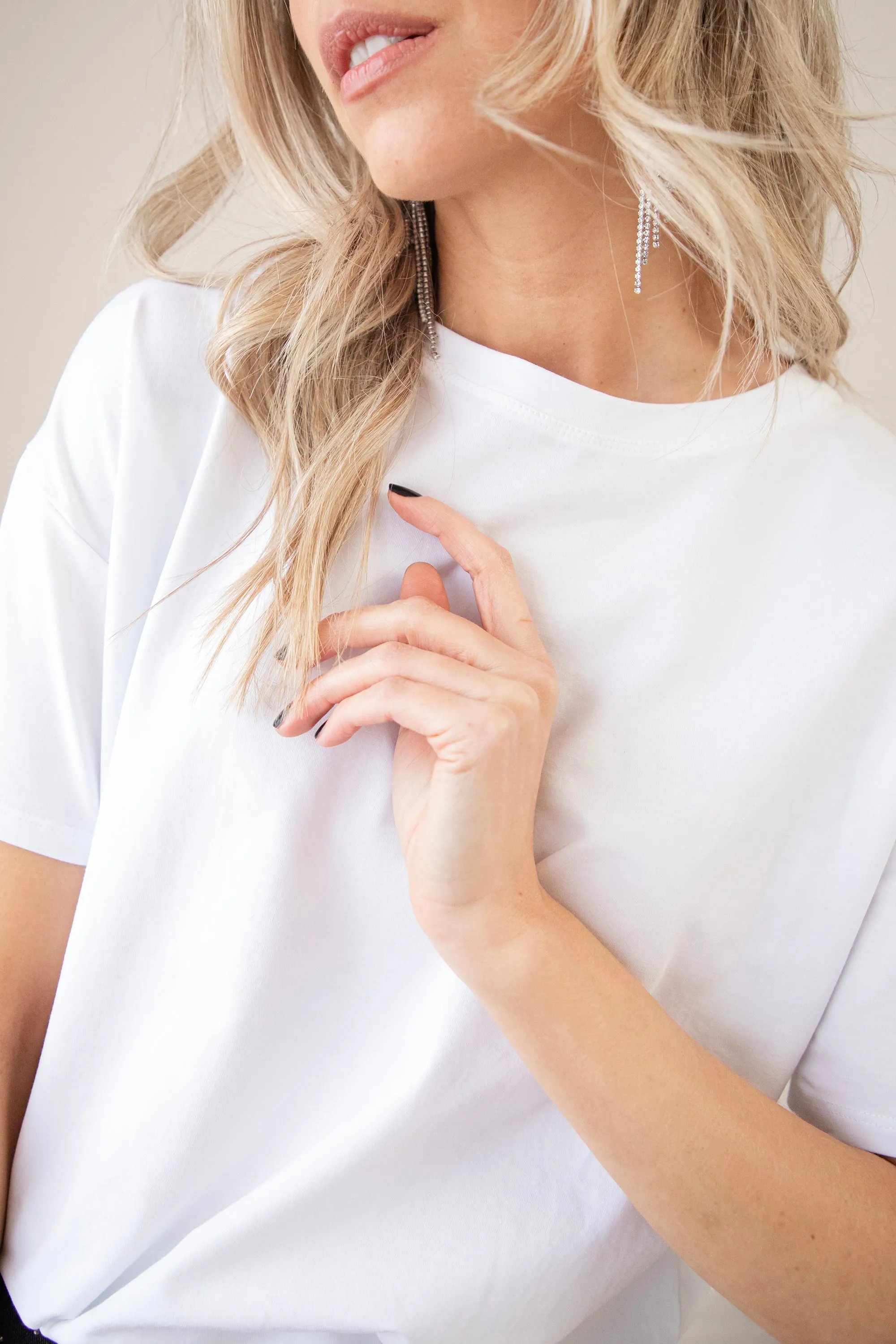 The Classic White - T-Shirt