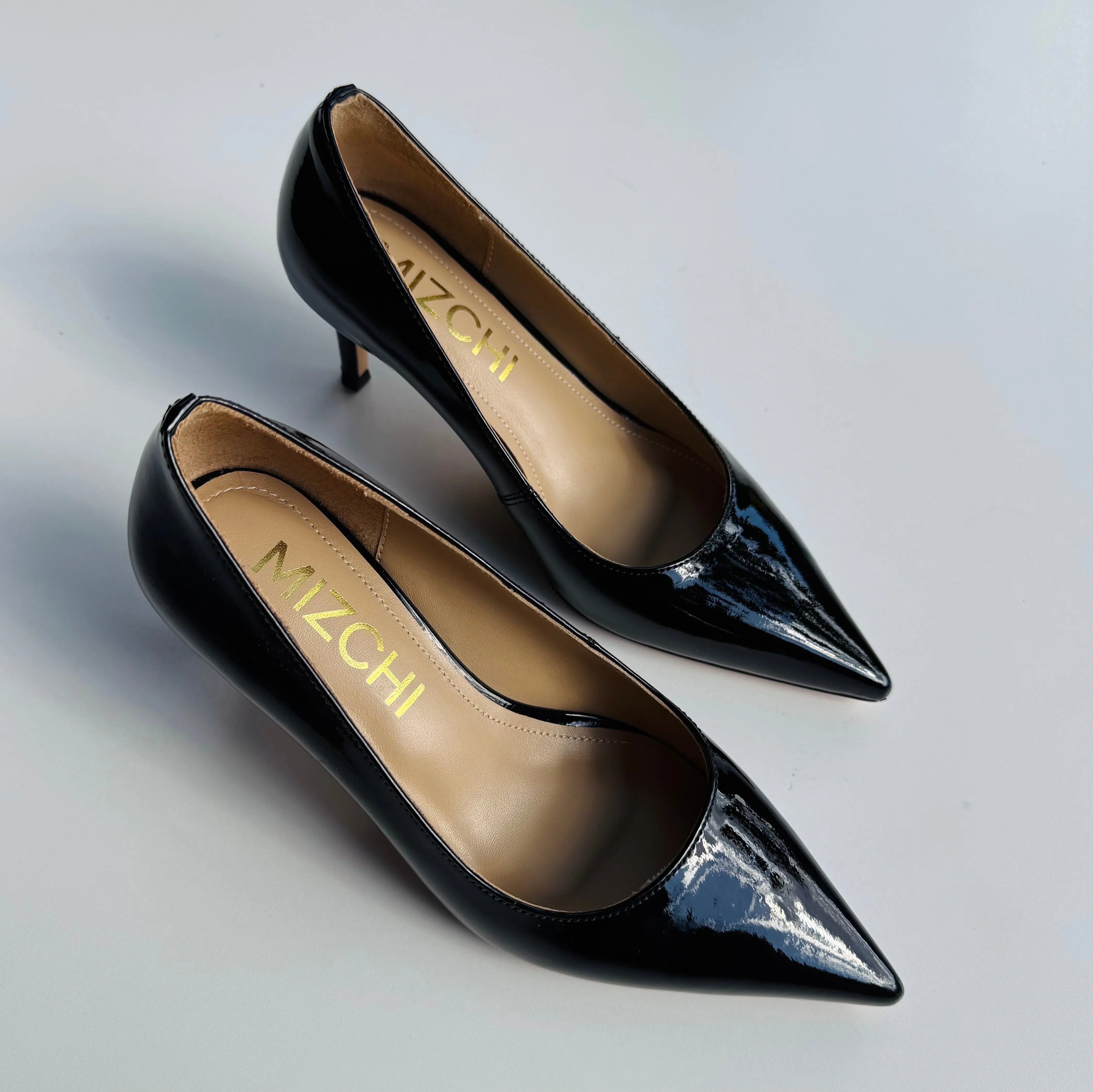 *TIA BLACK PATENT - kitten heels
