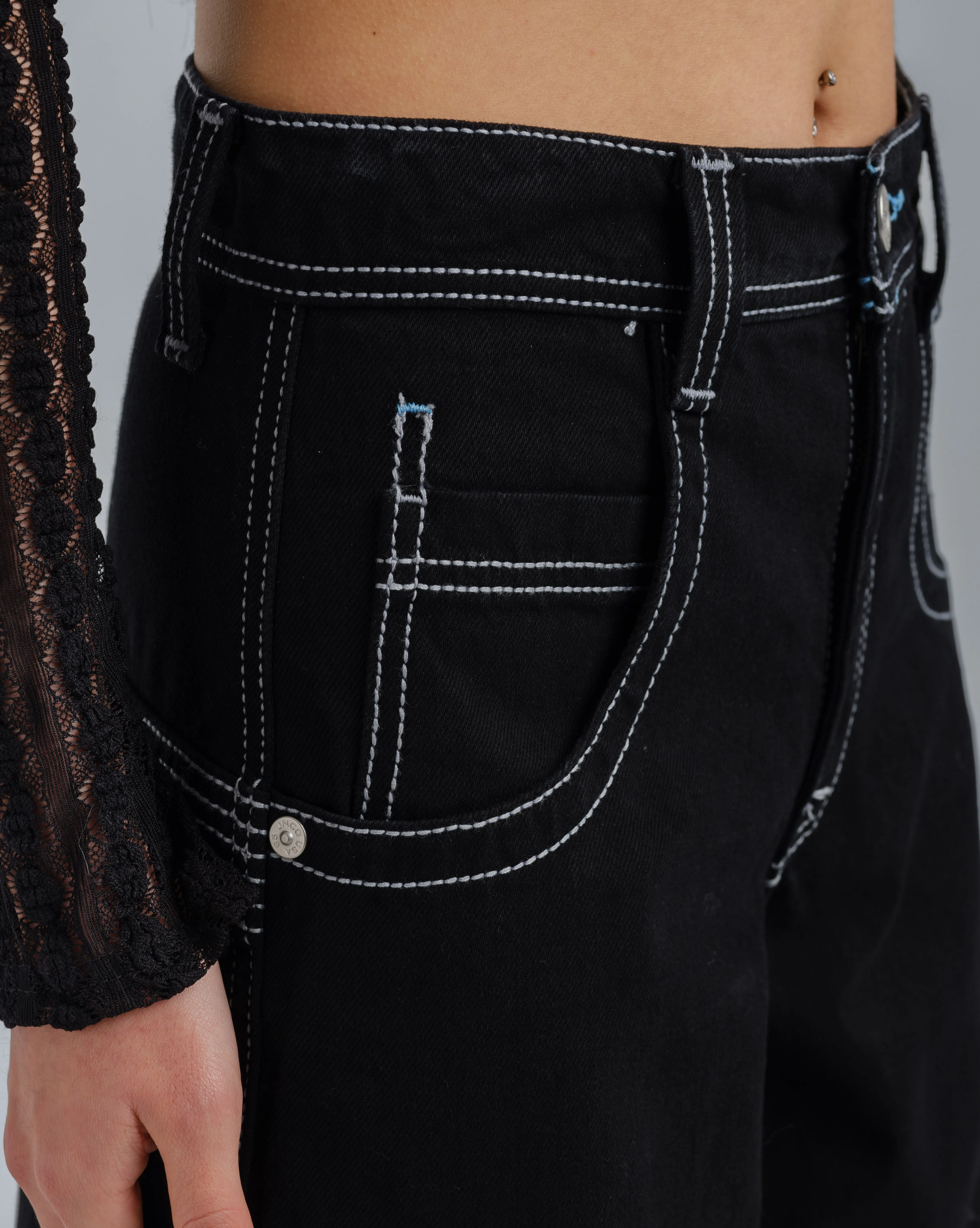 W Battle. 30. Jet Black.