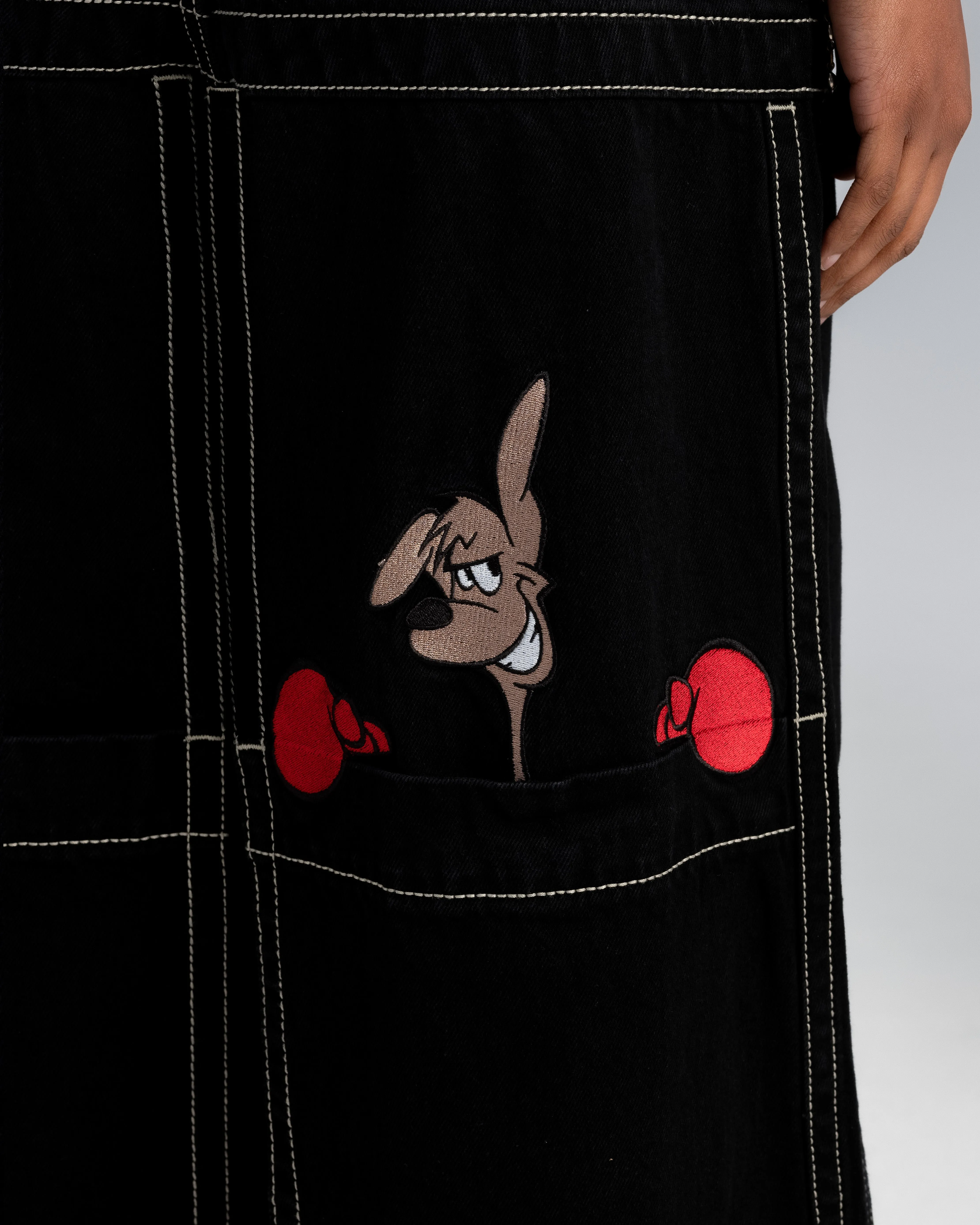 W Kangaroo. 34. Jet Black.