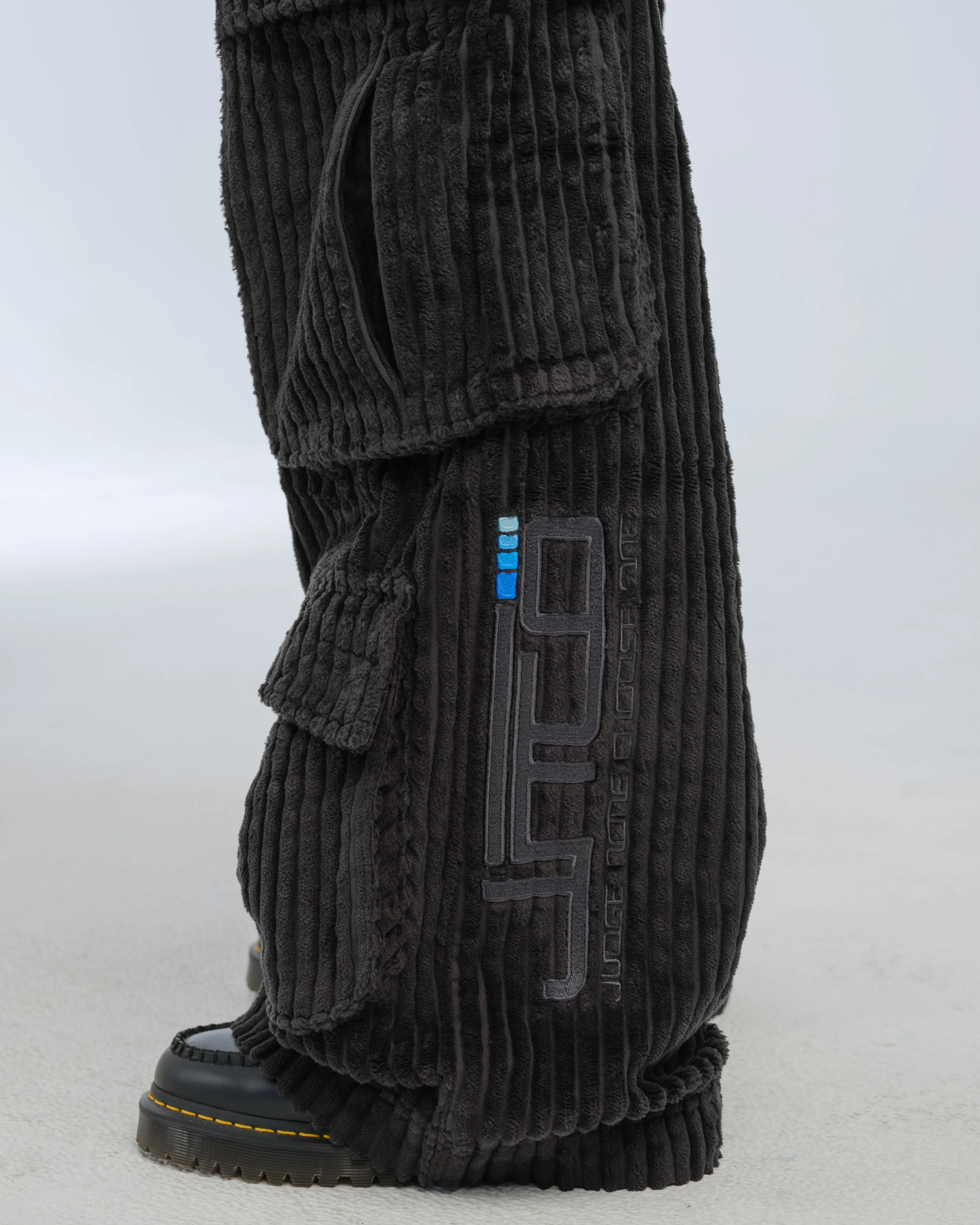 W Legacy. 24. 2 Wale Corduroy. Black.